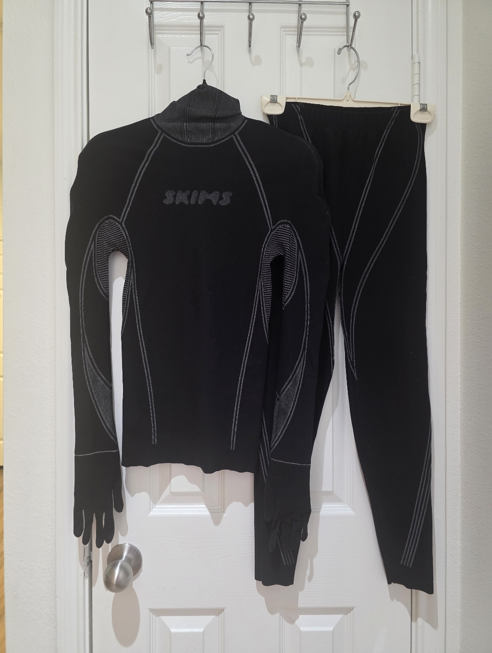 SKIMS First Layer Set With Bottoms And Top Both Size M-XL - Picture 4 of 11